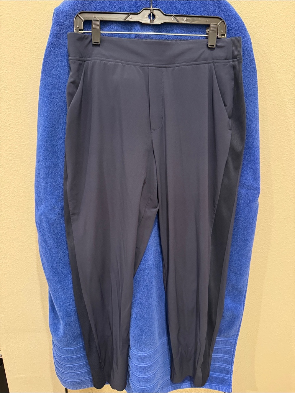 Women’s Navy Active Pull-On Pants